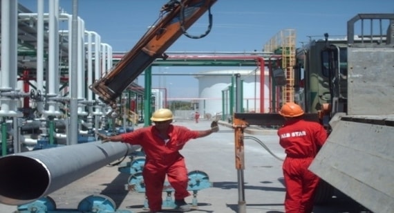 NDËRTIMI-I-STRUKTURAVE-METALIKE-PËR-PETROLIFERËN-ITALO-SHQIPËTARE-4